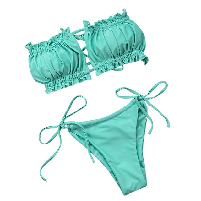 Bikini s vycpávkami a push-up efektem