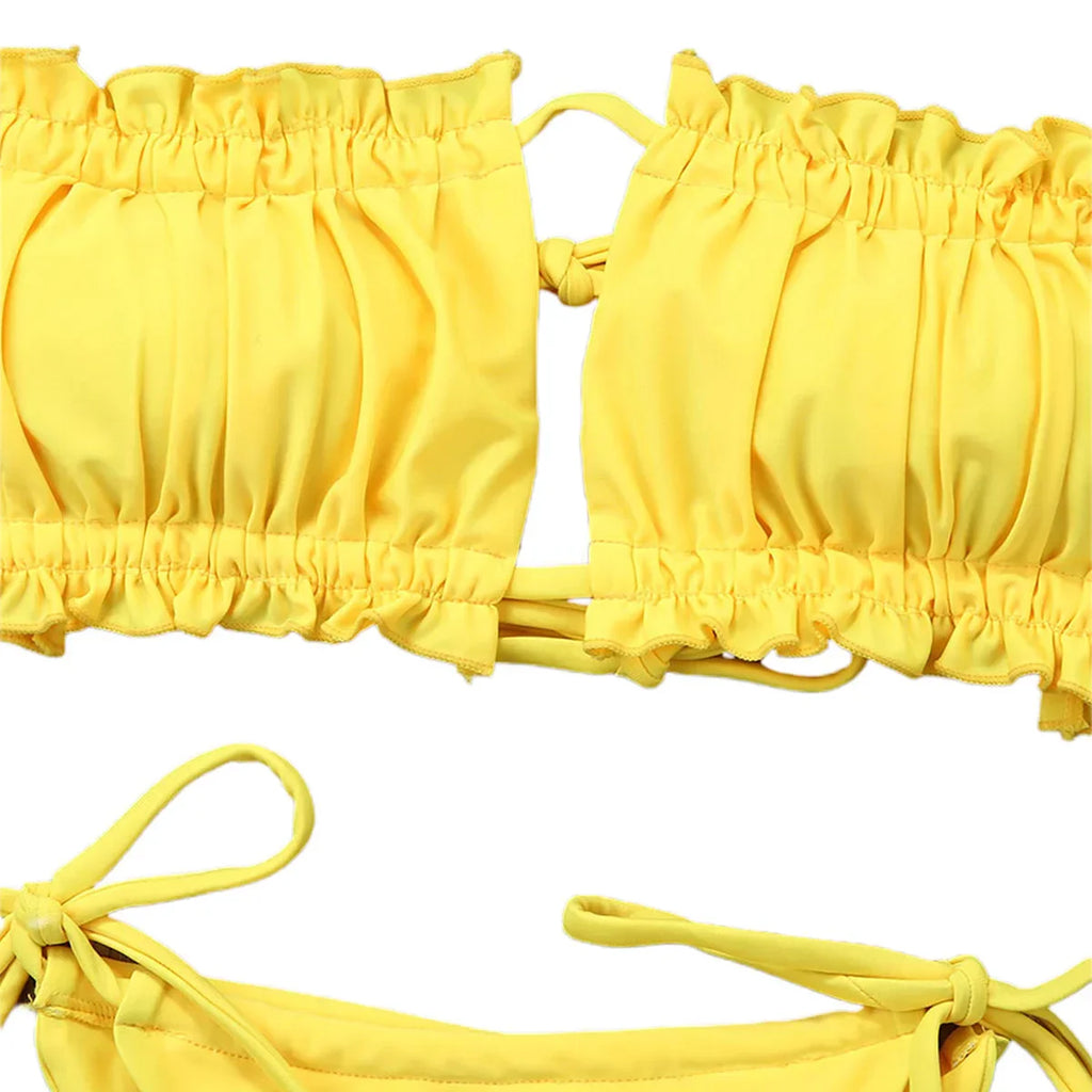 Bikini s vycpávkami a push-up efektem