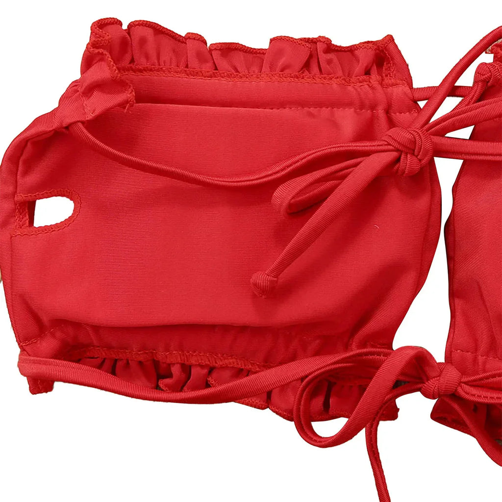 Bikini s vycpávkami a push-up efektem