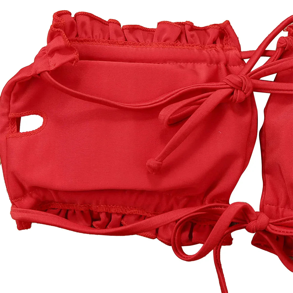 Bikini s vycpávkami a push-up efektem