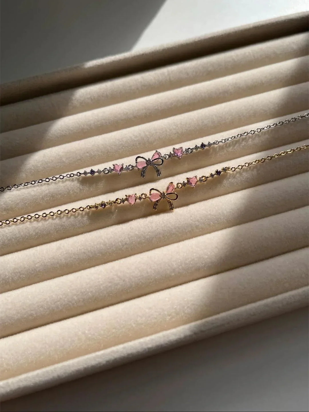 Vázací náramek Aura™