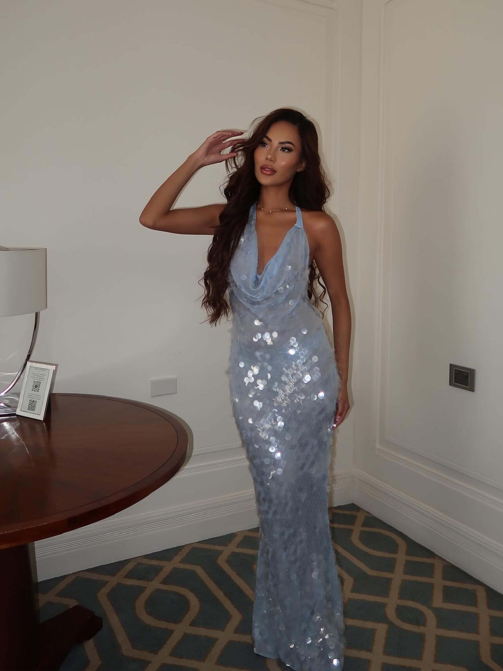 Melody | maxi šaty s halter krkem