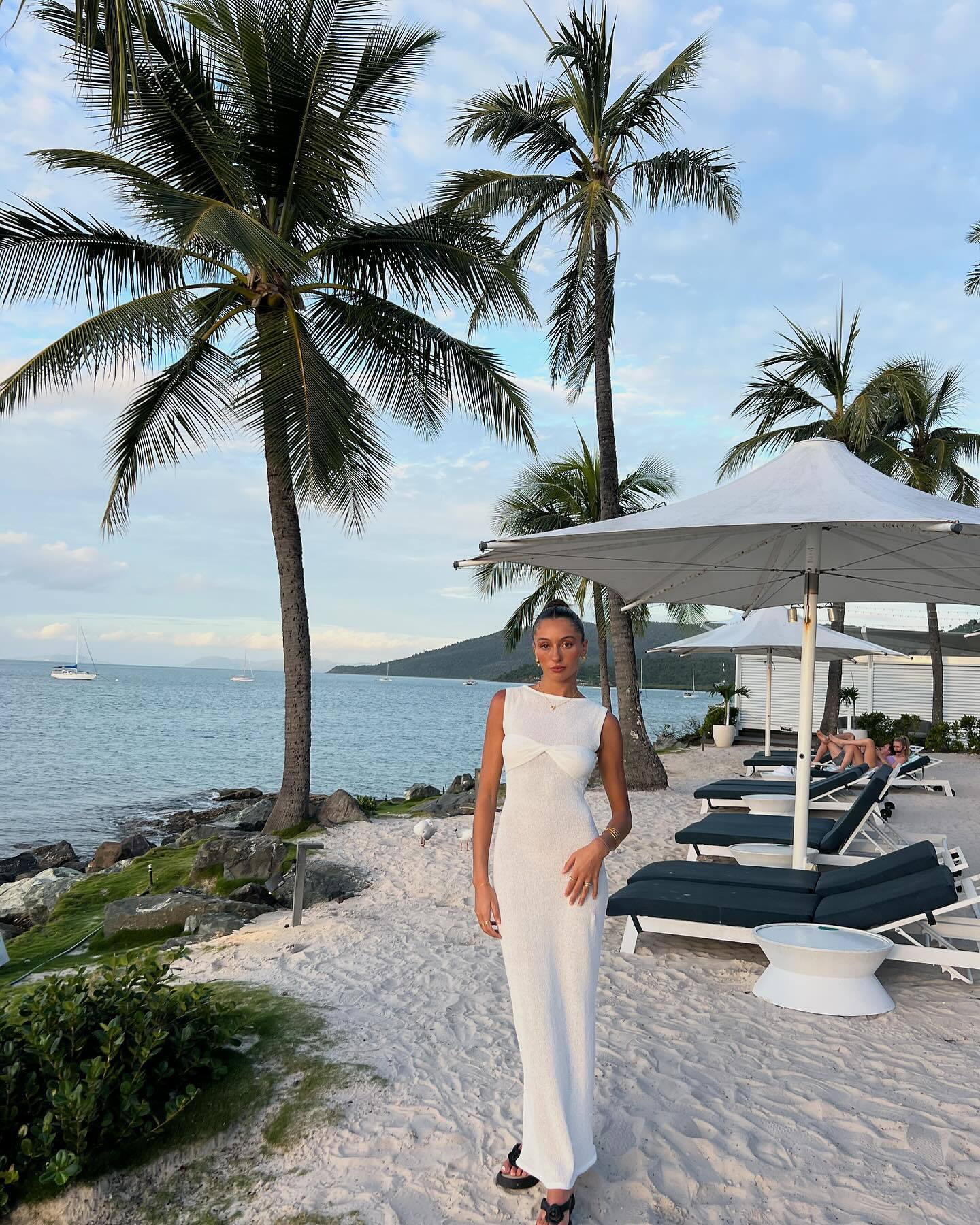 Mika | Maxi šaty s kulatým výstřihem