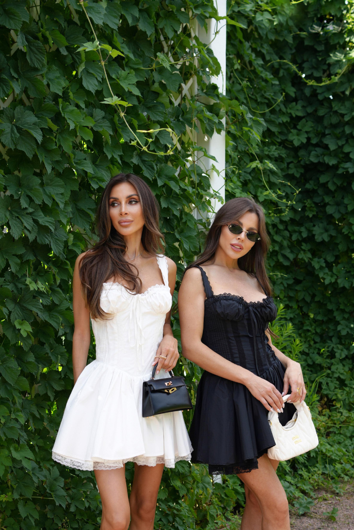 Eve | Bezramenné Mini Šaty