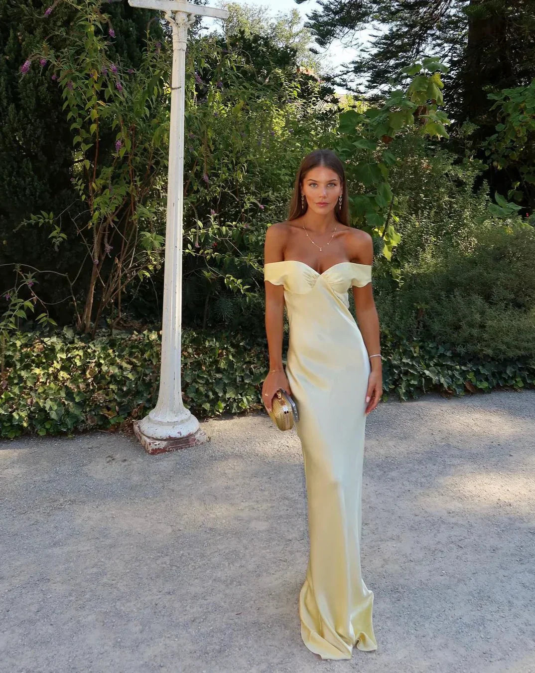 Emory | Saténové Maxi Šaty bez Záda