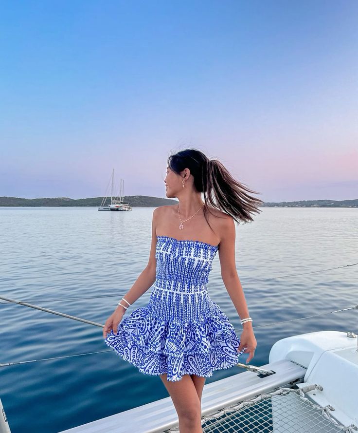 Cerys | Mini šaty s volánky