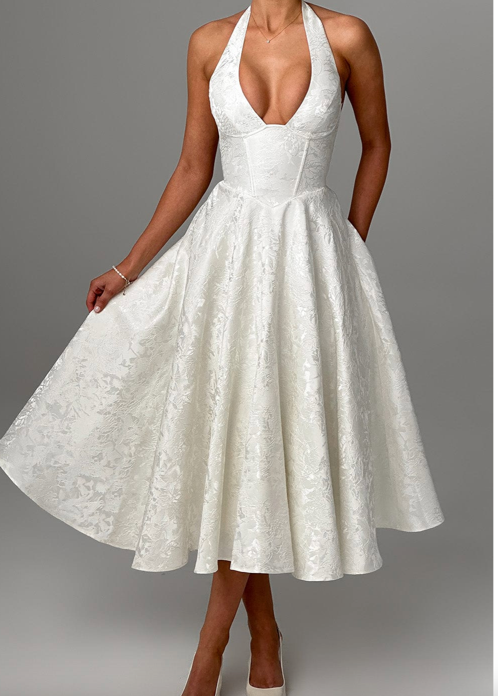 Esmeralda | Halter bezrukávové midi šaty