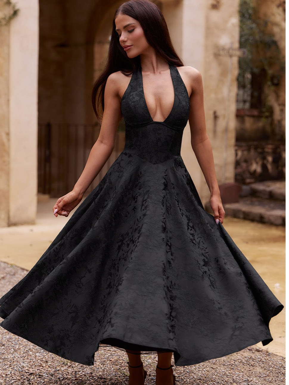 Esmeralda | Halter bezrukávové midi šaty