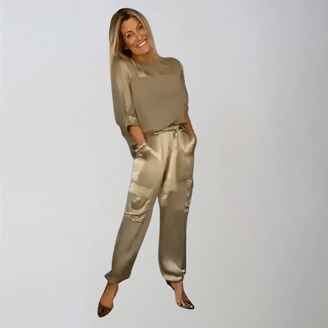 Elodie | Saténový komplet s páskem a kapsami